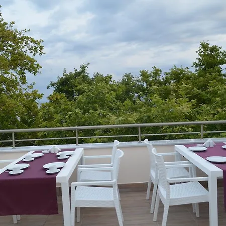 Ada Hotel Marmara Adasi