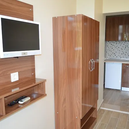 Ada Hotel
